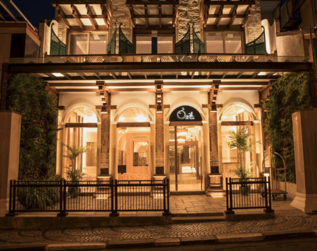 The Radh Hotel is a boutique hotel just minutes away from Kandy’s Temple of the Tooth.