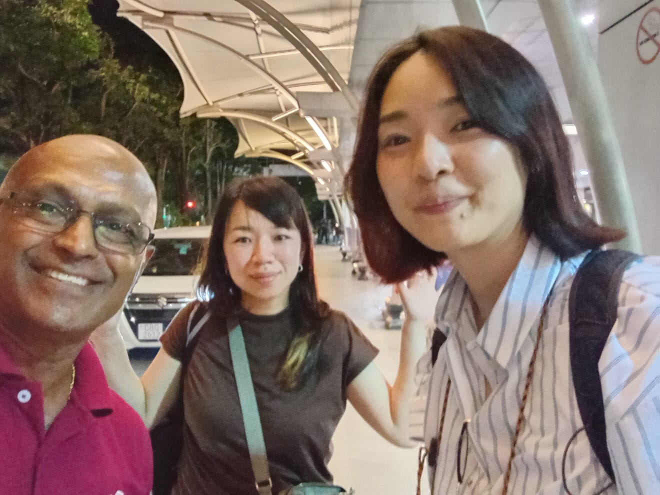 M. M et son accompagnant (Japon)