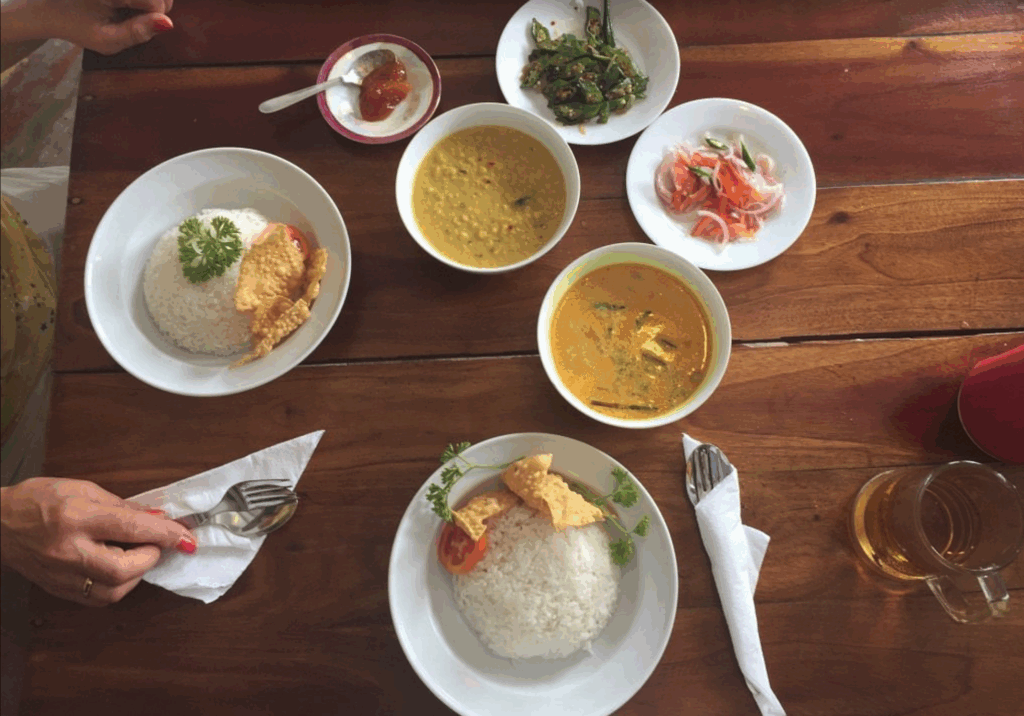 アヌラズ・レストラン（Anura’s Restaurant）