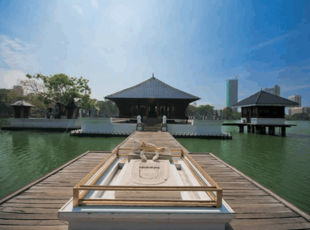 シーマ・マラカヤ寺院