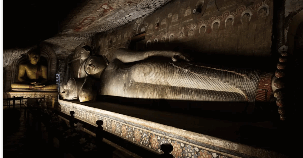 第1窟（デーワラージャ＝「神々の王の洞窟」）