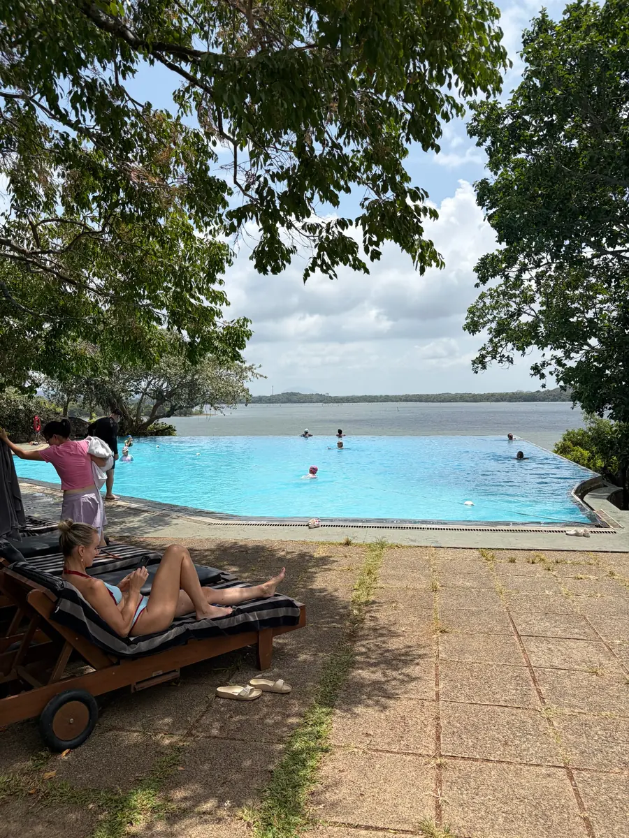 Infinity pool — Heritance Kandalama