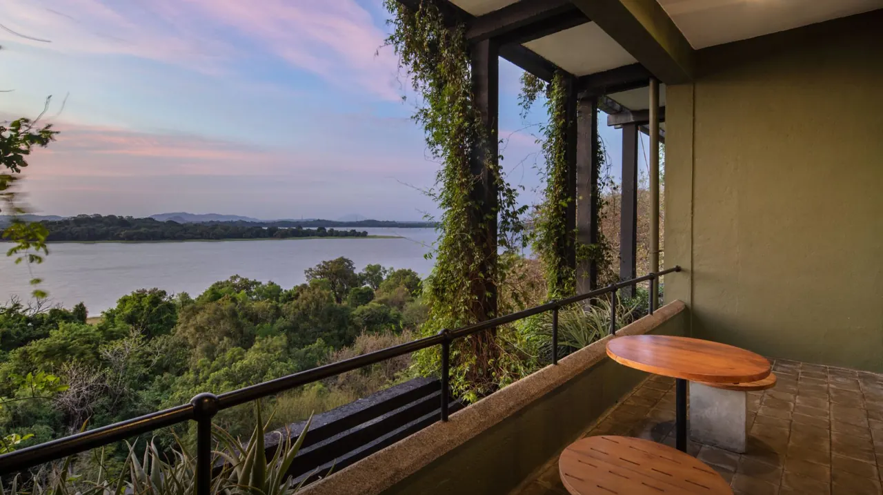 Luxury Panoramic balcony — Heritance Kandalama