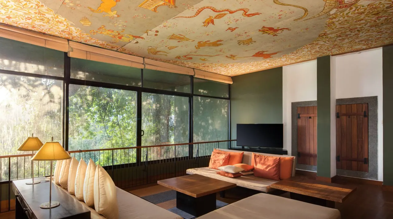 Royal Suite living room — Heritance Kandalama