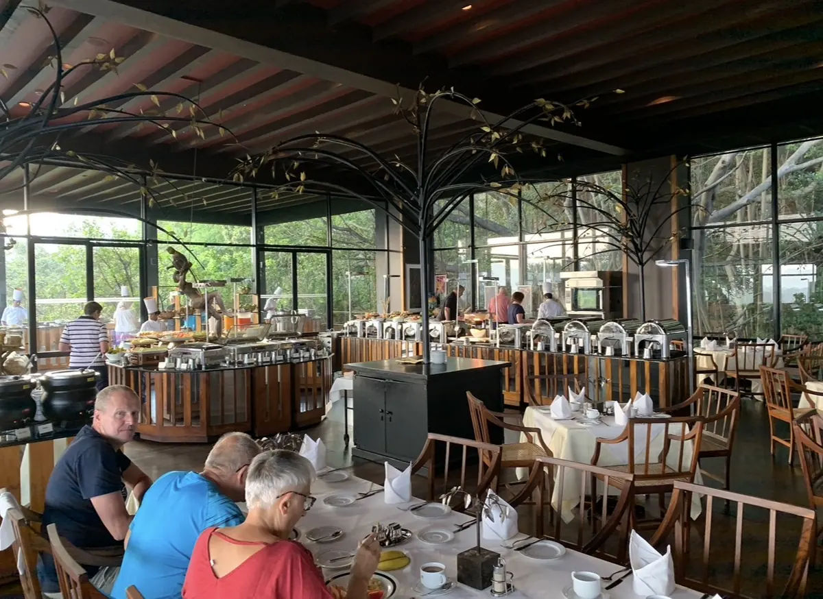 Breakfast buffet — Heritance Kandalama