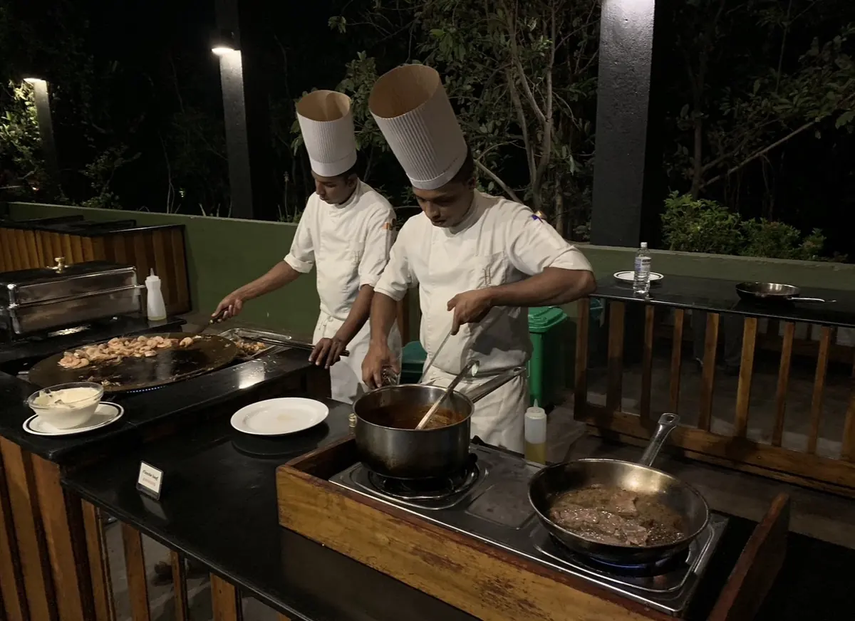 Dinner live cooking — Heritance Kandalama